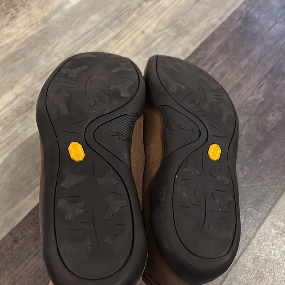 Harry's of London Brown Loafers - Picture 3 of 3